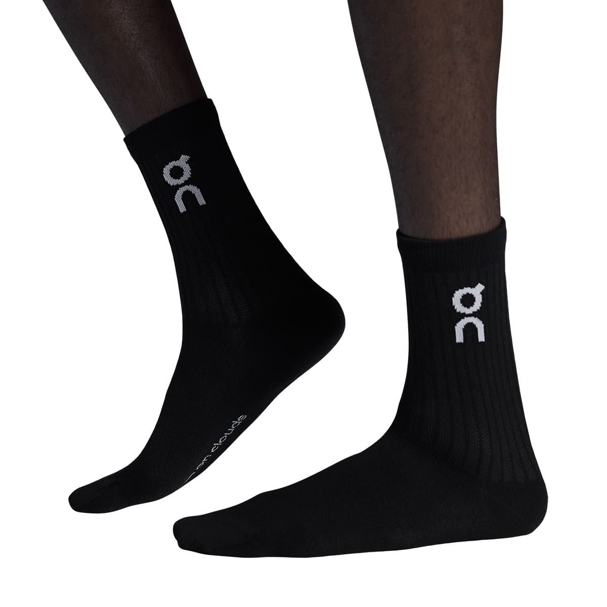 Model wearing the On Logo Sock High 3P Colour Black - Side View