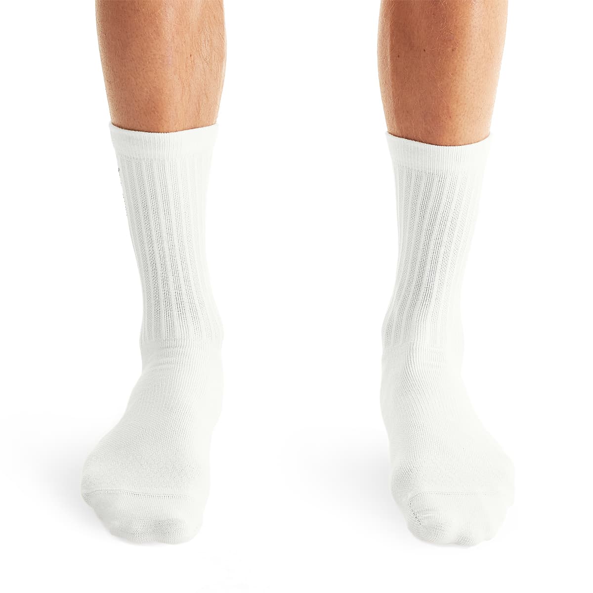 Man wearing the On Logo Sock 3 Pack Colour White - Front view
