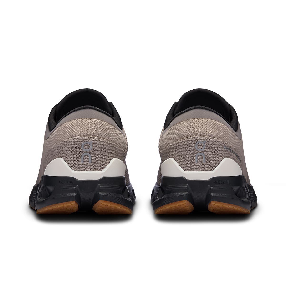 Back view of the On Cloud X 4 Fog-Black men’s running shoe