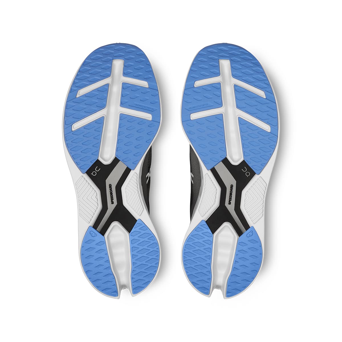 Soles of the On Cloudeclipse Black-Frost men’s running shoes