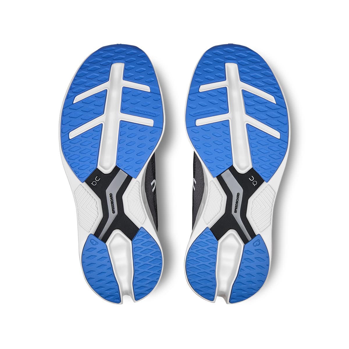 Soles of the On Cloudeclipse Black-Frost women’s running shoes