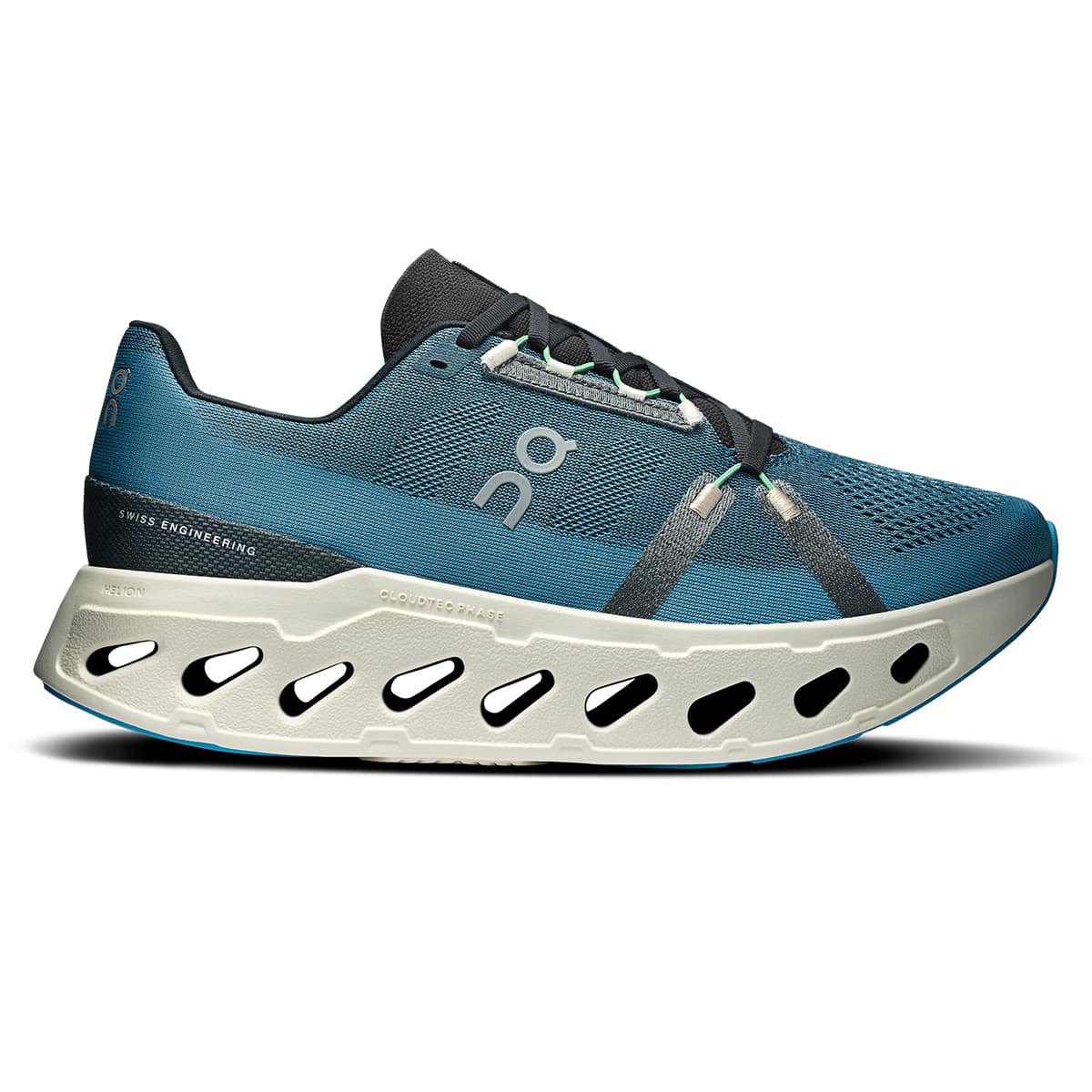 Right side view of the On Cloudeclipse Niagara-Ivory men’s running shoe