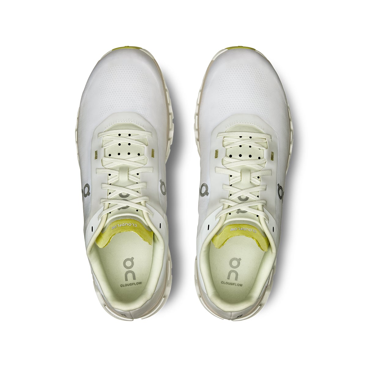 Top view of the On Cloudflow 4 White-Sand men’s running shoes