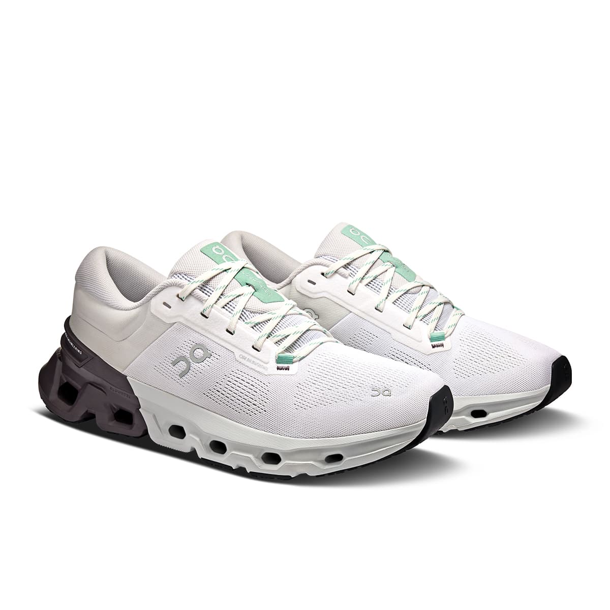 45-degree view of the On Cloudflyer 5 White-Pebble men’s running shoe