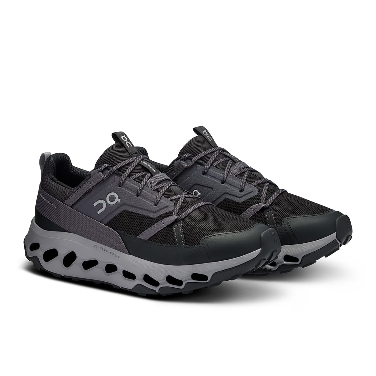 45-degree view of the On Cloudhorizon Black-Alloy women’s running shoe