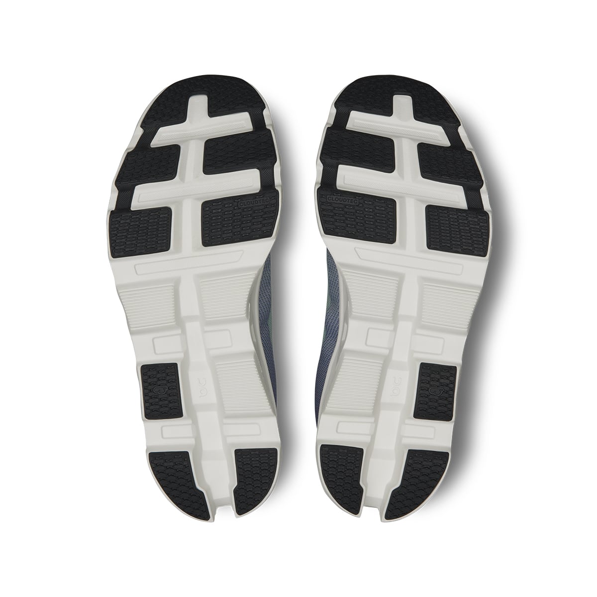 Soles of the On Cloudmonster 2 Mineral Aloe men’s running shoes