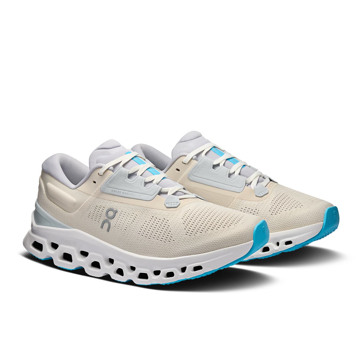 45-degree view of the On Cloudstratus 3 Cream-Arctic women’s running shoe
