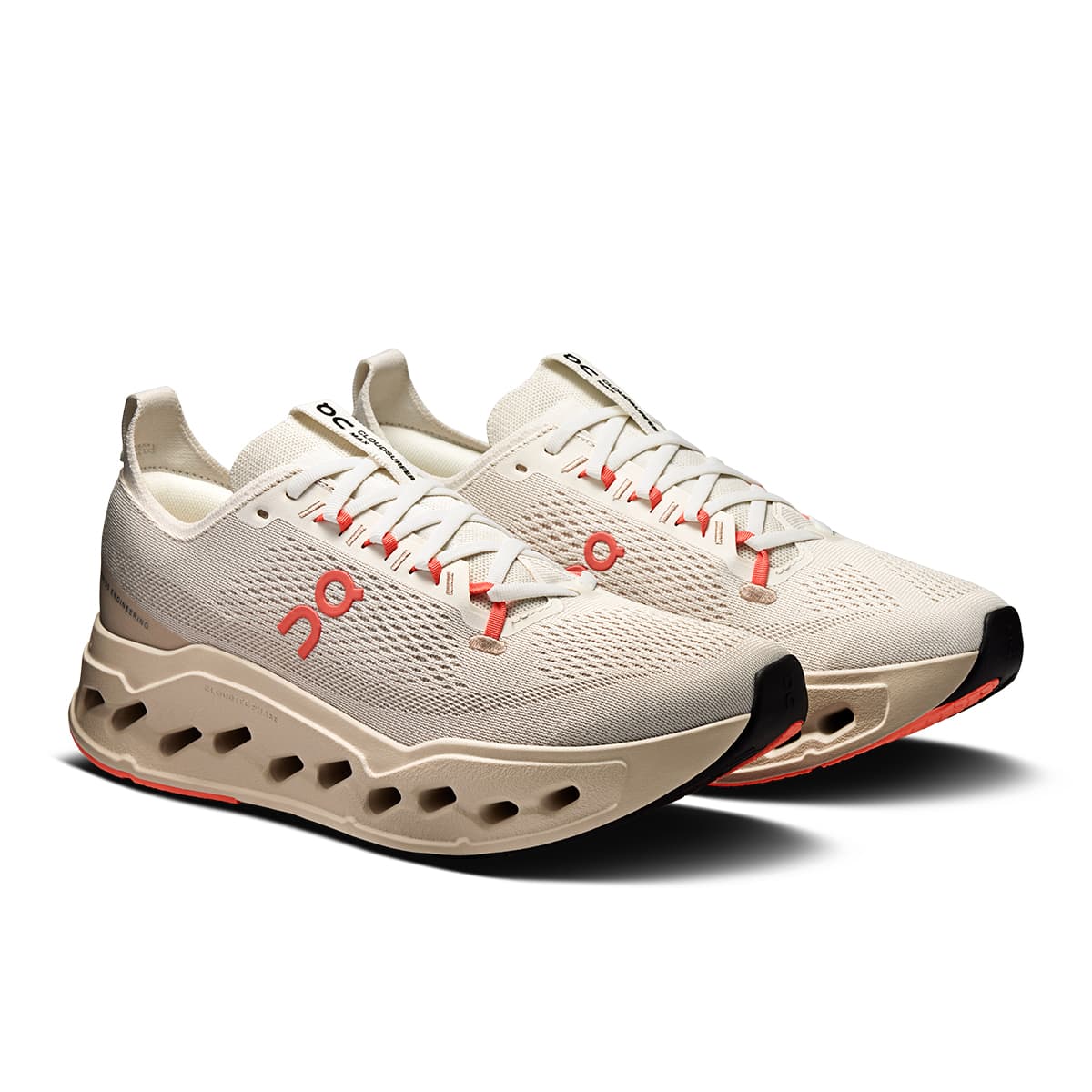 45-degree view of the On Cloudsurfer Max Ivory-Salmon men’s running shoe
