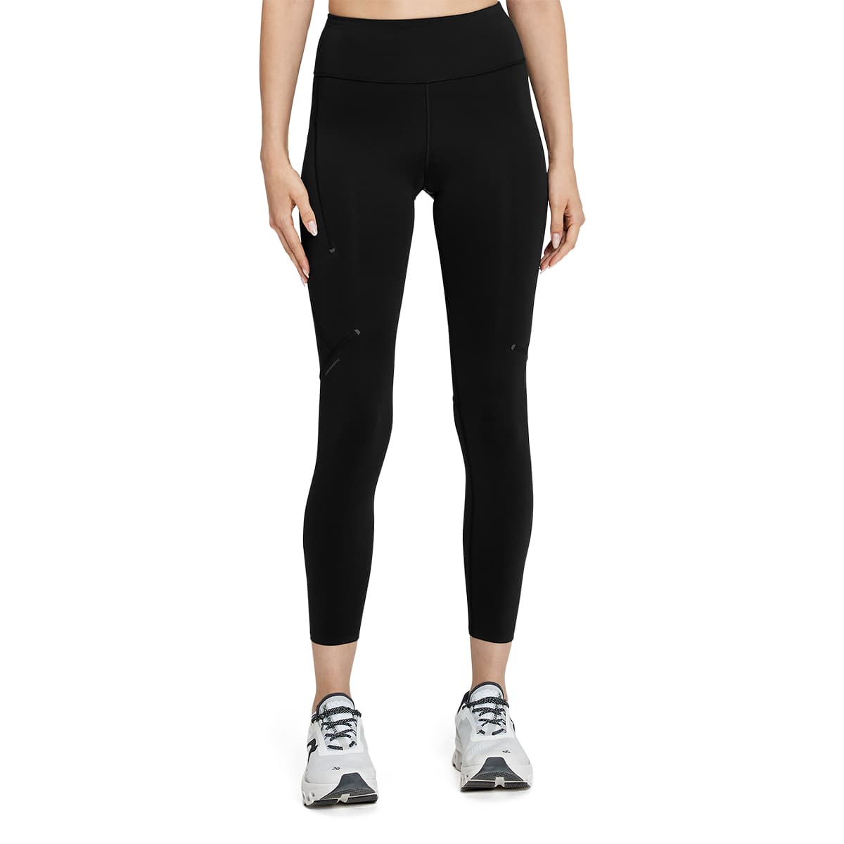 Woman wearing the On Performance Tights 7-8 Colour black