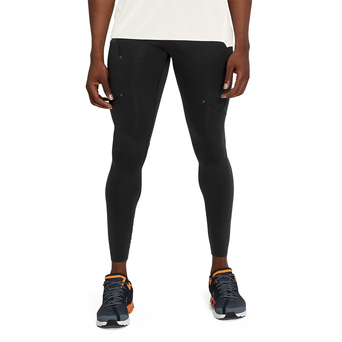 Man wearing the On Performance Tights Colour black