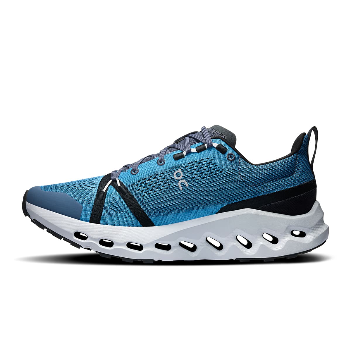 Left side view of the On Cloudsurfer Trail Niagara White men’s running shoe