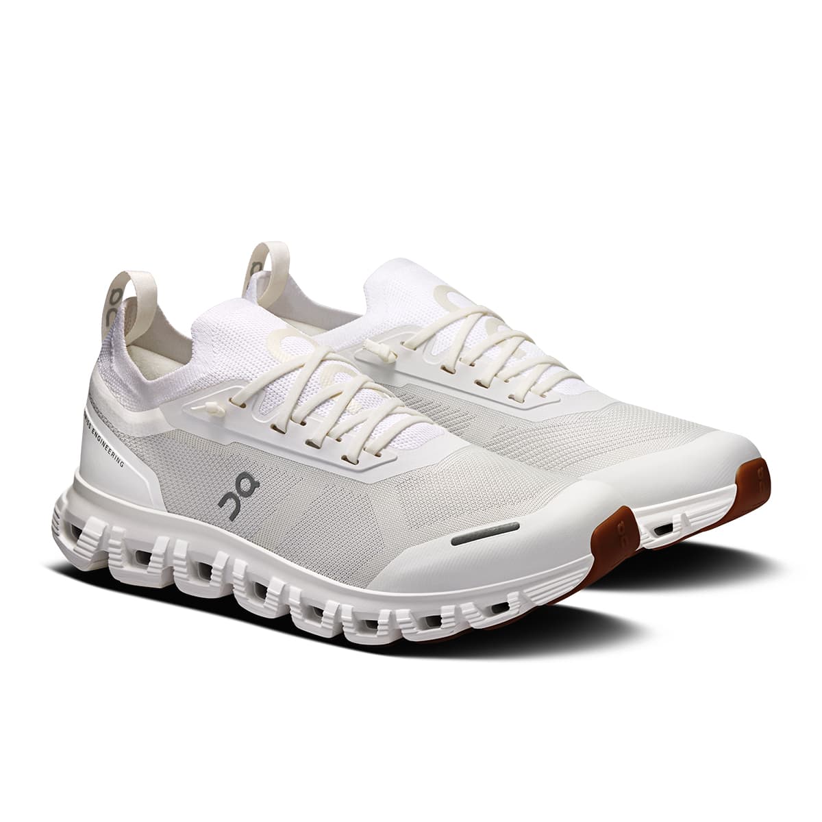 45-degree view of the On Cloud 6 Versa White-White women’s sneaker shoe