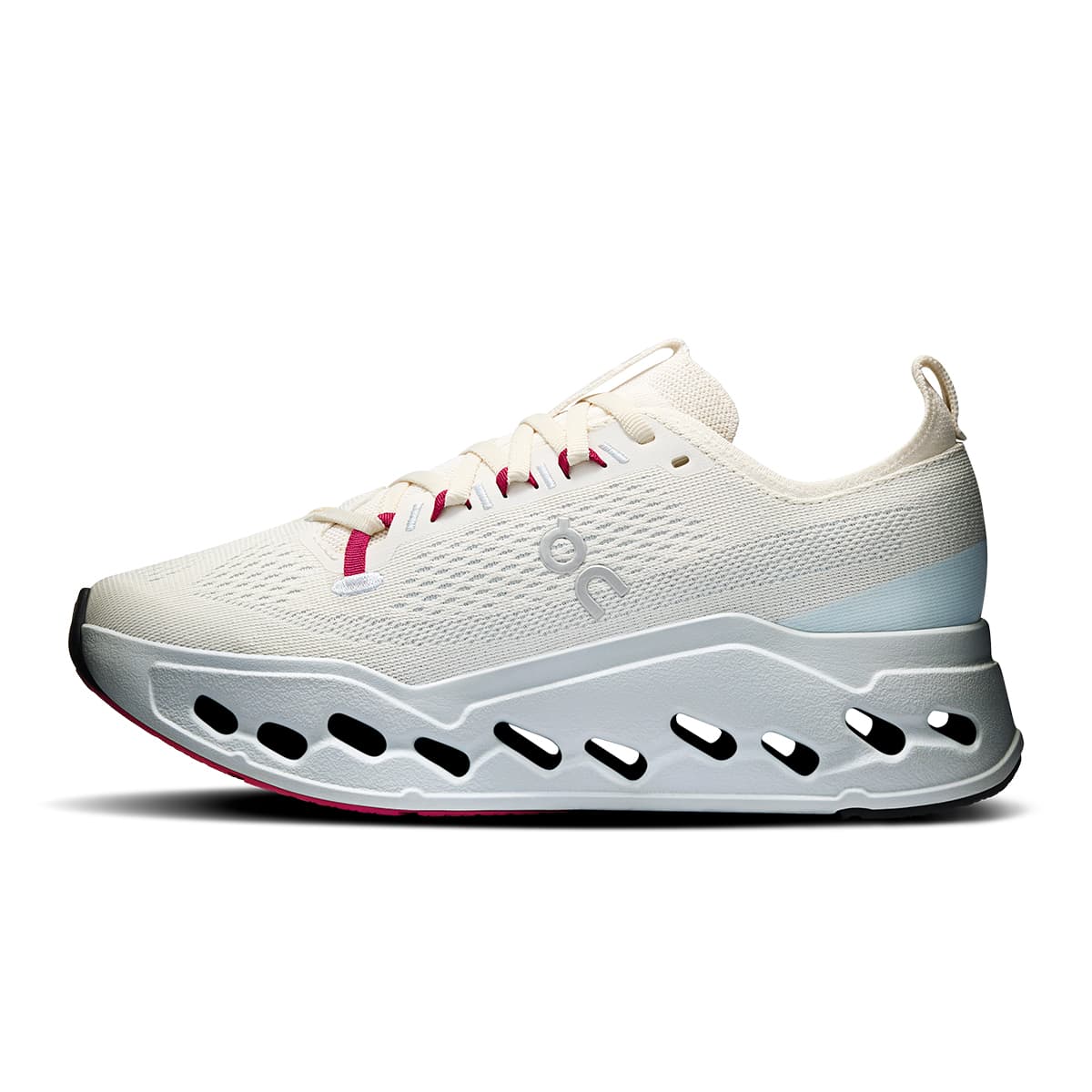 Left side view of the On Cloudsurfer Max Ivory-Arctic women’s running shoe