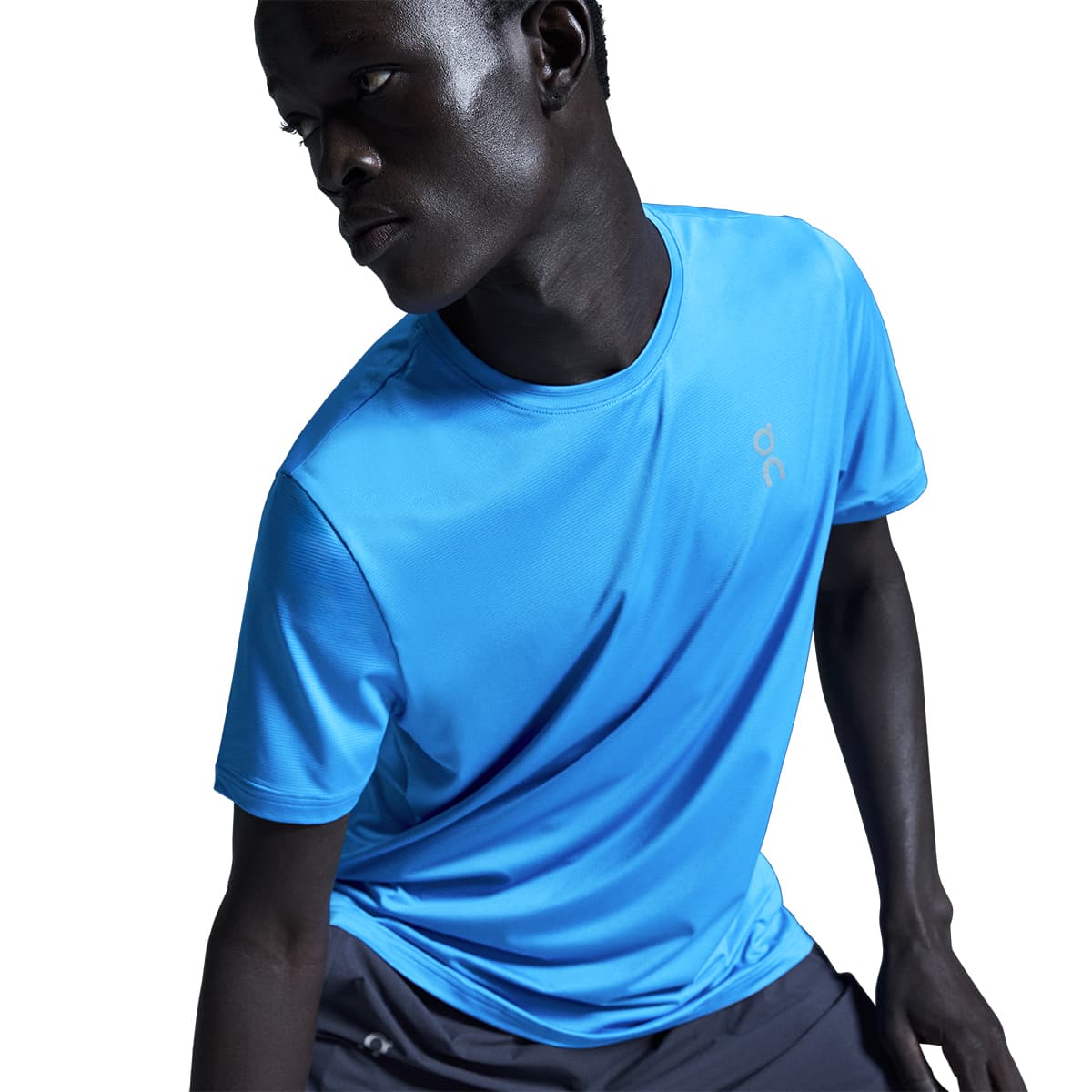 Man wearing the On Core T Colour Malibu - Front Motion