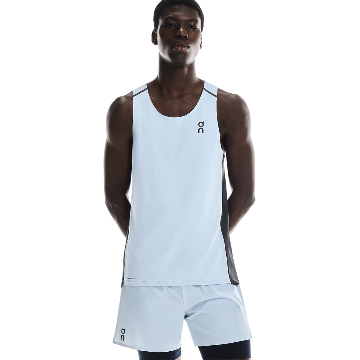 Man wearing the On Performance Tank Colour Arctic-Eclipse - Front View
