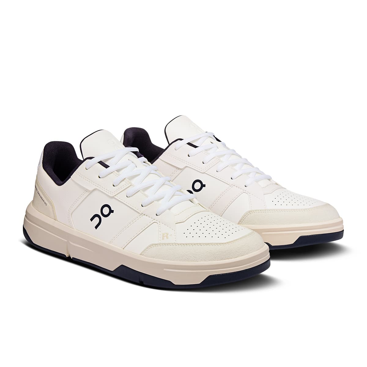 45-degree view of the On The Roger Clubhouse White Midnight men’s running shoe