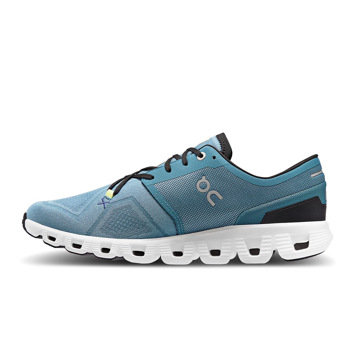 Left side view of the On Cloud X 3 Pewter White men’s running shoe