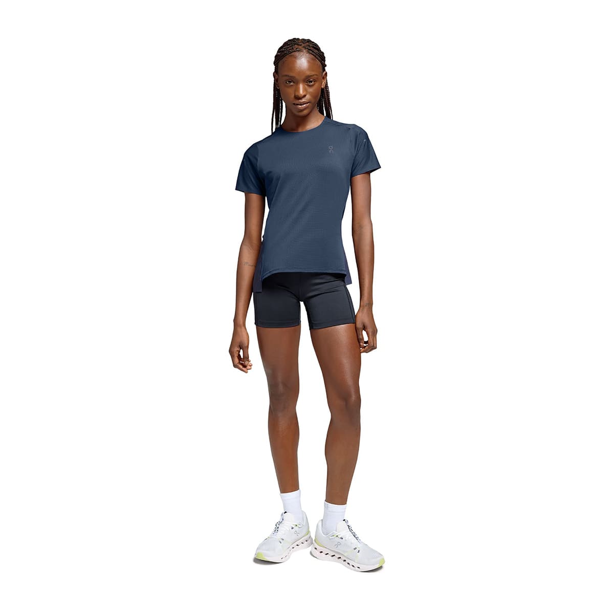 Woman wearing the On Performance T Colour Denim-Navy - Front View
