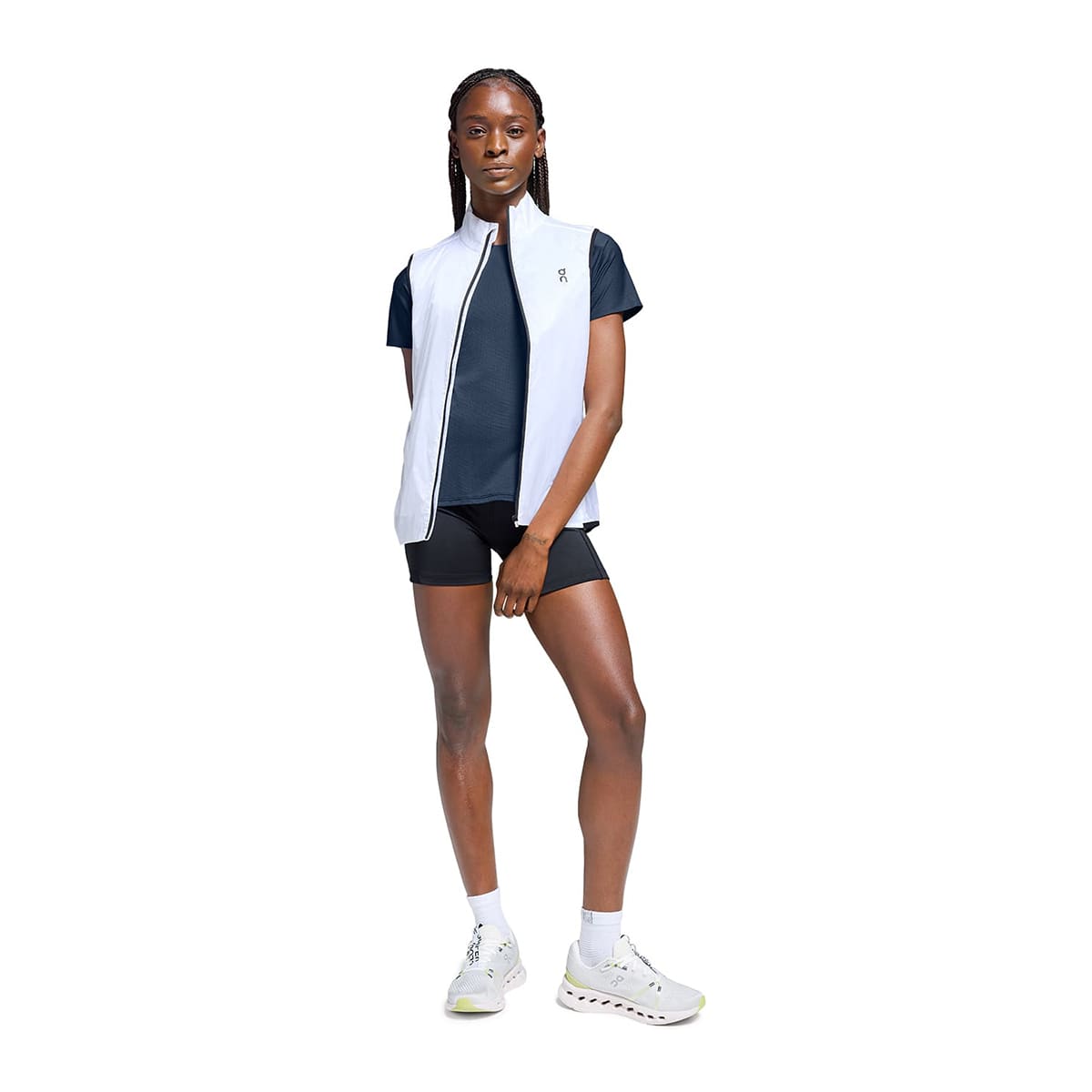 Woman wearing the On Performance T Colour Denim-Navy - Front View