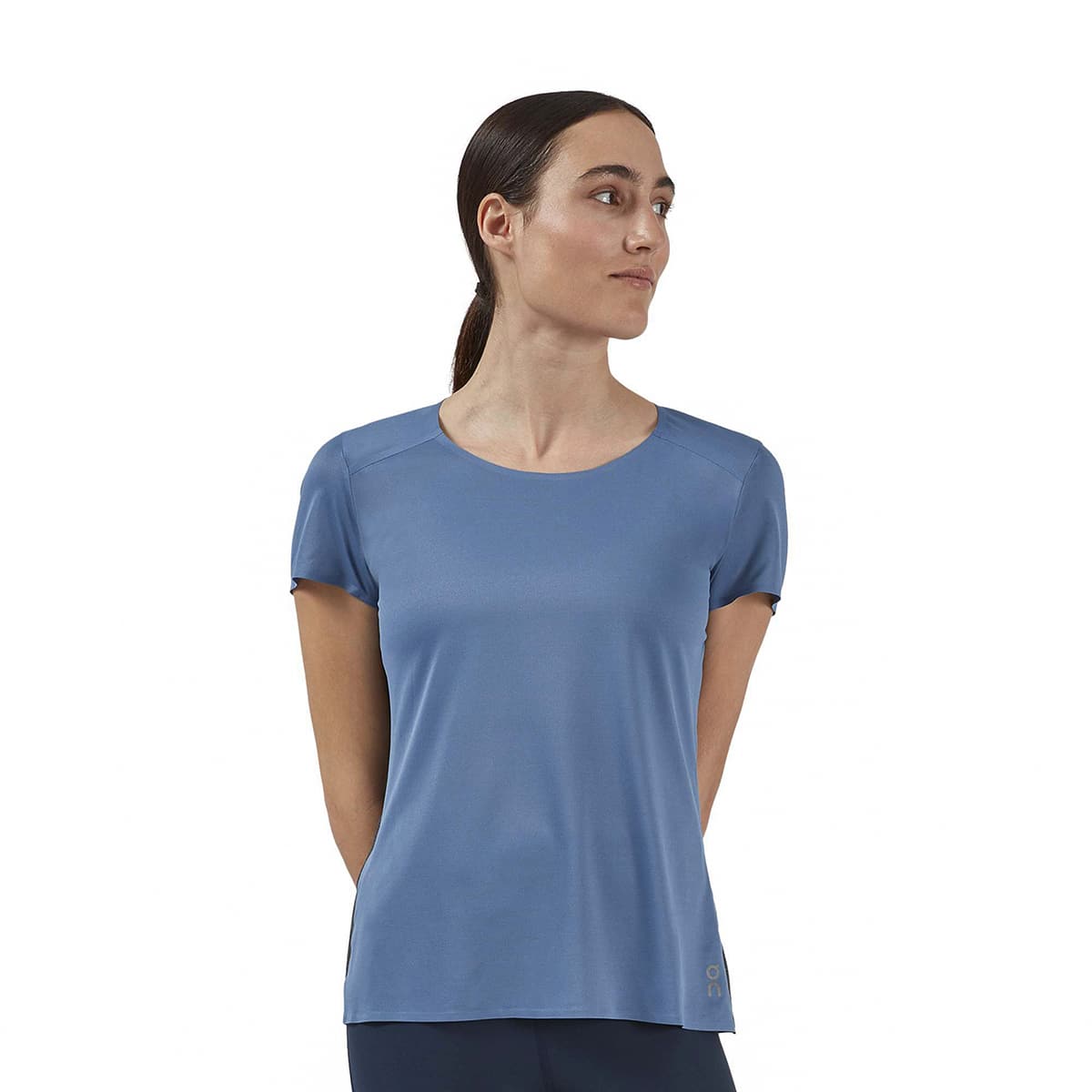 Woman wearing the On Performance T Colour Cerulean Black - Front View