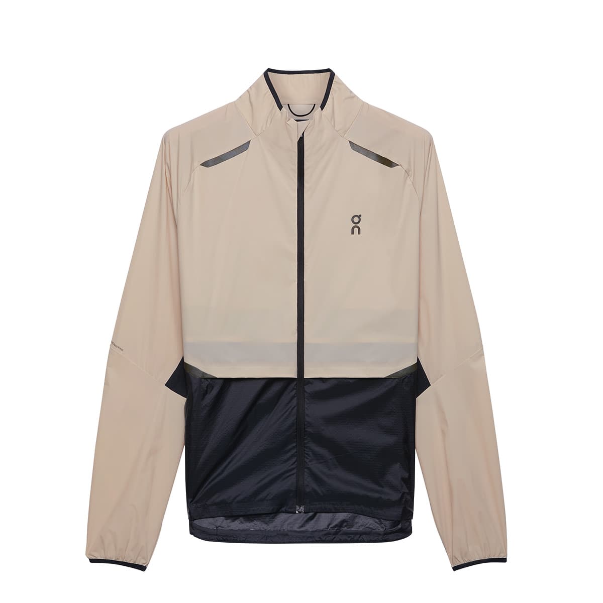 Product shot of the Women’s On Weather Jacket Colour Silver Eclipse