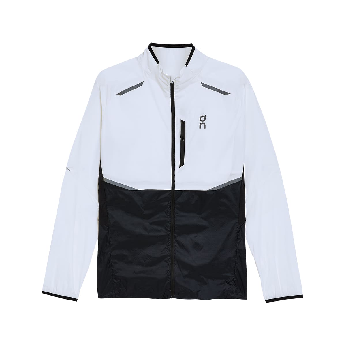 Product shot of the Men’s On Weather Jacket Colour White Black