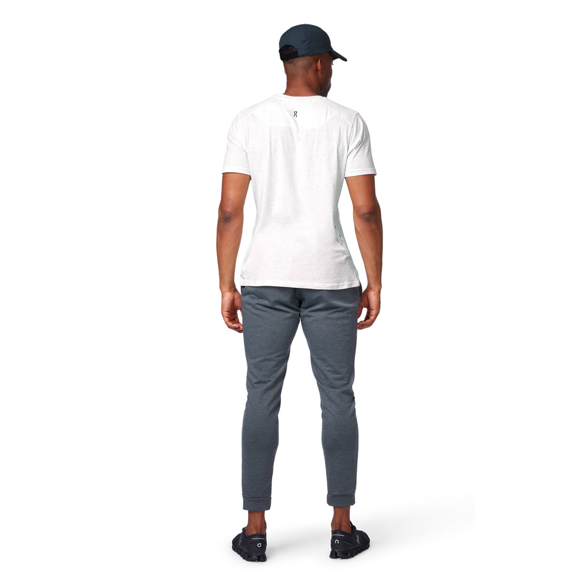Male Model wearing the On Lightweight Cap Colour navy - Back View