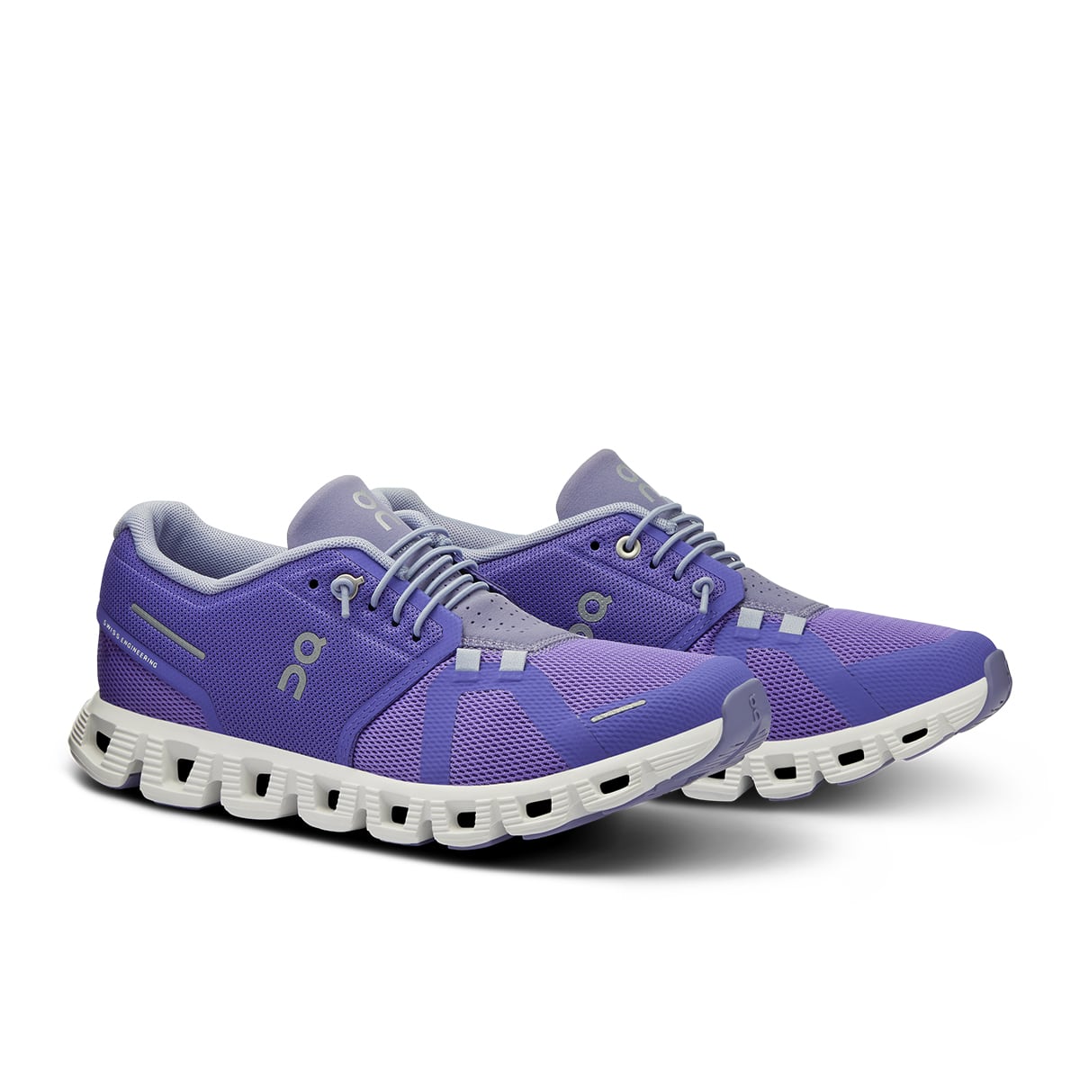 45-degree view of the On Cloud 5 Blueberry Feather women's running shoe 