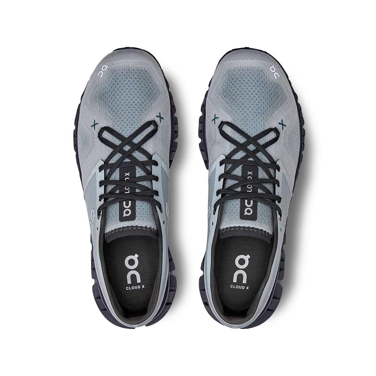 Top view of the On Cloud X 3 Glacier Iron men’s running shoes 