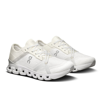 45-degree view of the On Cloud X 4 AD White-Wolf women’s running shoe 