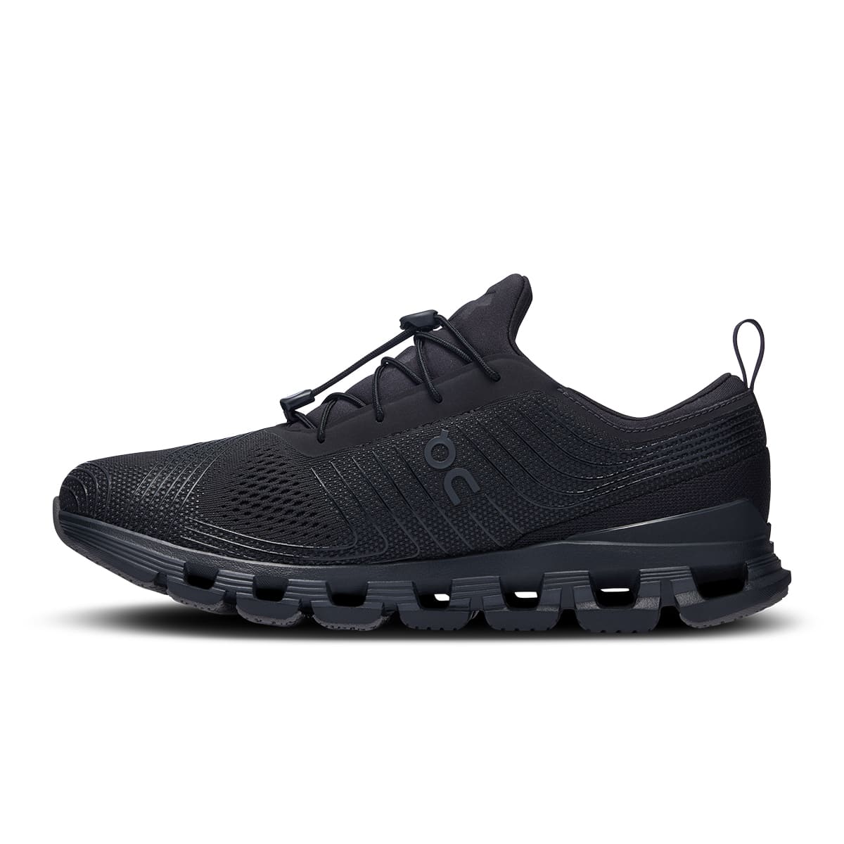 Left side view of the On Cloud X Z5 All-Black men’s running shoe #color_all-black