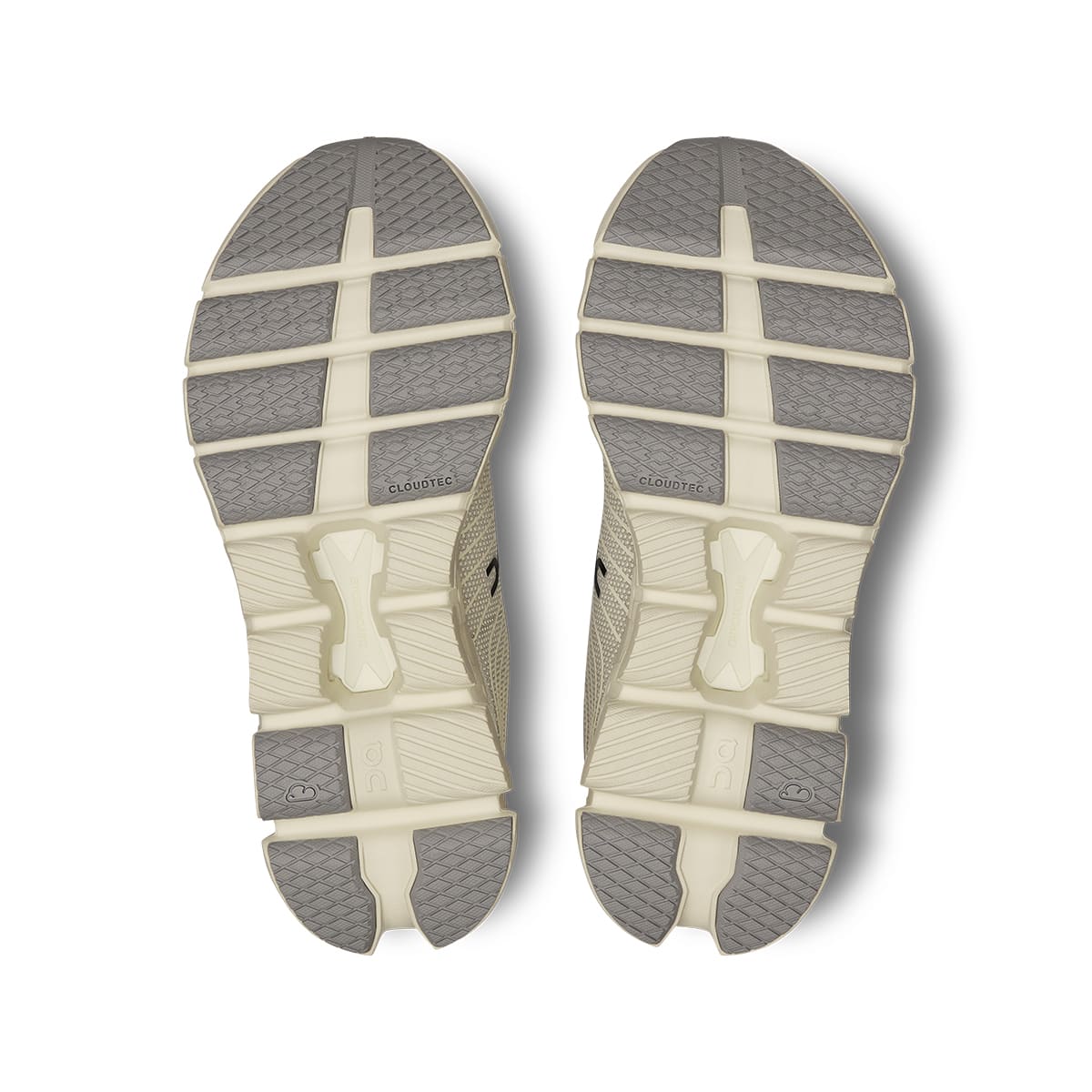 Soles of the On Cloud X Z5 Ice-Cream women’s running shoes #color_ice-cream