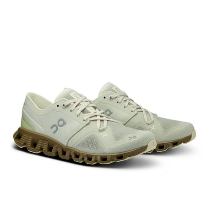 45-degree view of the On Cloud X 3 Aloe Hunter women’s running shoe 