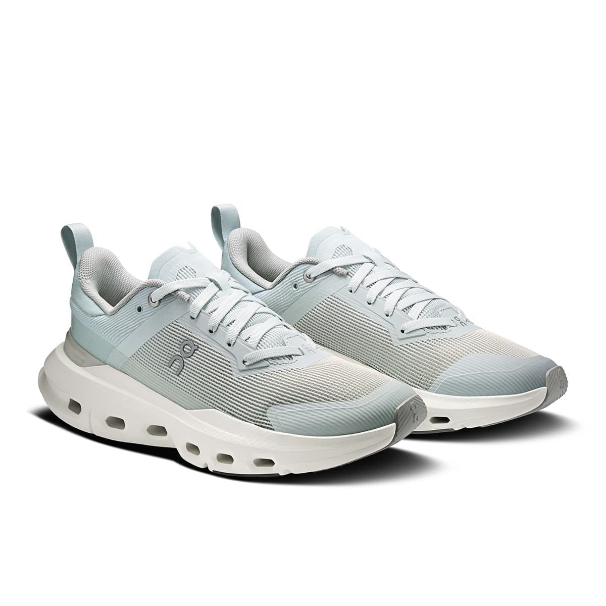 45-degree view of the Road Running On Cloudpulse Next Arctic-Glacier women’s running shoe 