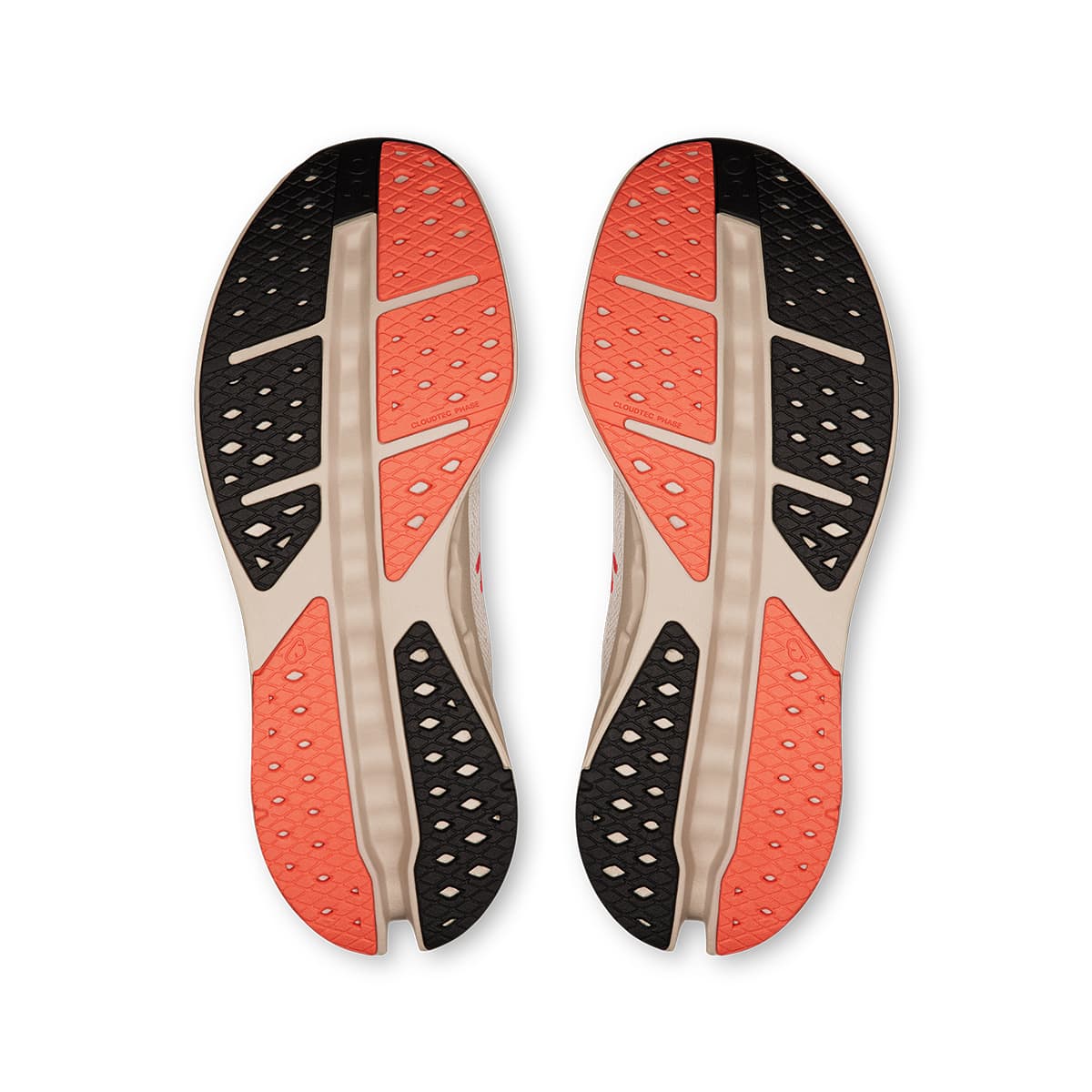 Soles of the On Cloudsurfer Max Ivory-Salmon men’s running shoes #color_ivory-salmon