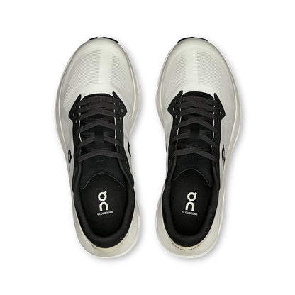 Top view of the On Cloudzone Ice-Black women’s running shoes 