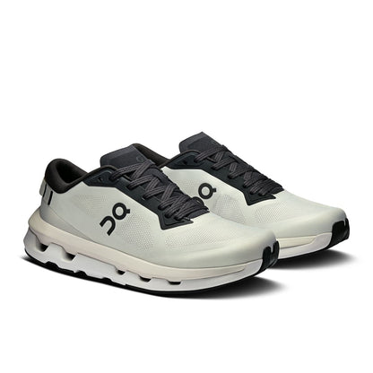45-degree view of the On Cloudzone Ice-Black women’s running shoe 