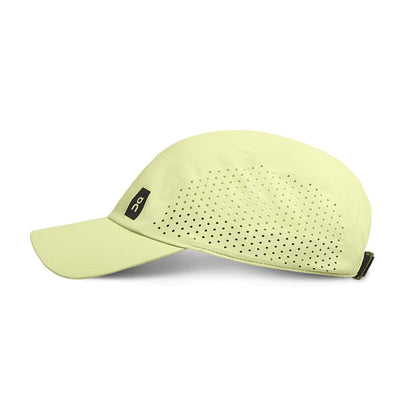 Product shot of the On Lightweight Cap Colour Hay 