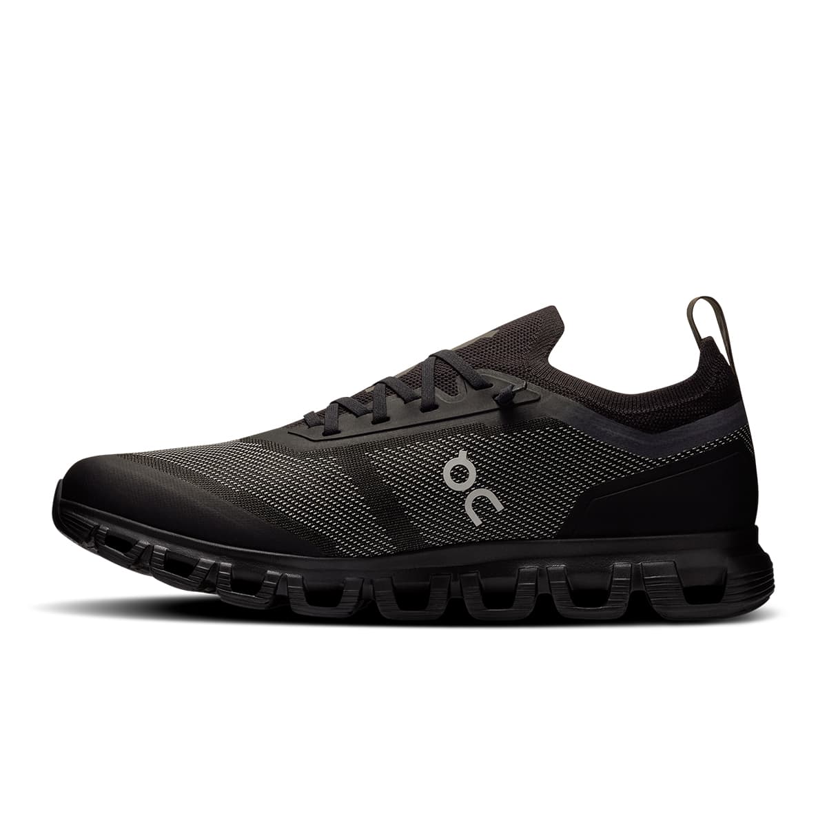 Left side view of the On Cloud 6 Versa Black-Eclipse men’s sneaker shoe #color_black-eclipse