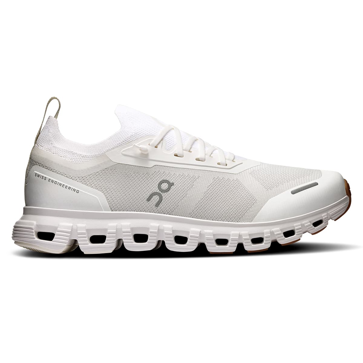 Right side view of the On Cloud 6 Versa White-White women’s sneaker shoe #color_white-white