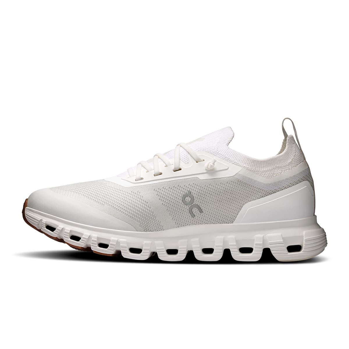Left side view of the On Cloud 6 Versa White-White women’s sneaker shoe #color_white-white