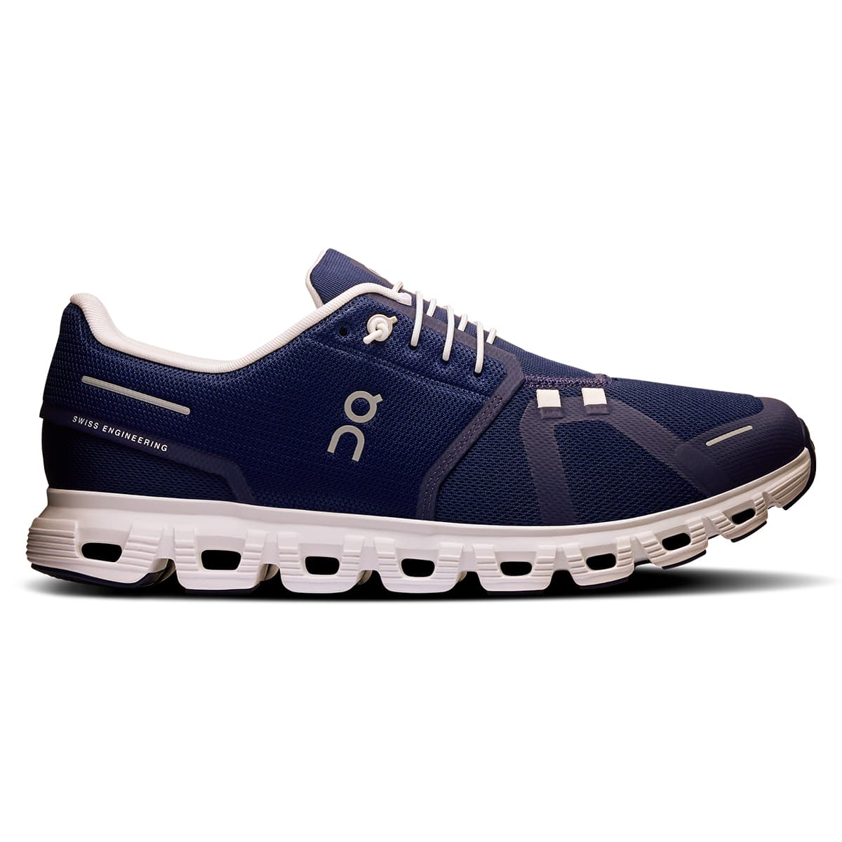 Right side view of the On Cloud 6 Midnight-White men’s running shoe #color_midnight-white