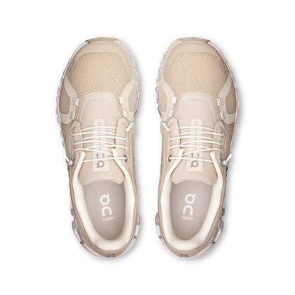 Top view of the On Cloud 6 Pearl-White women’s running shoes 