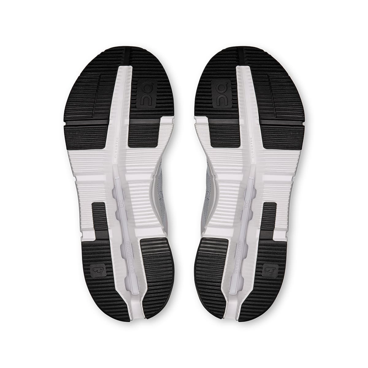 Soles of the On Cloudnoa Form 2 TT Frost-White men’s running shoes #color_frost-white