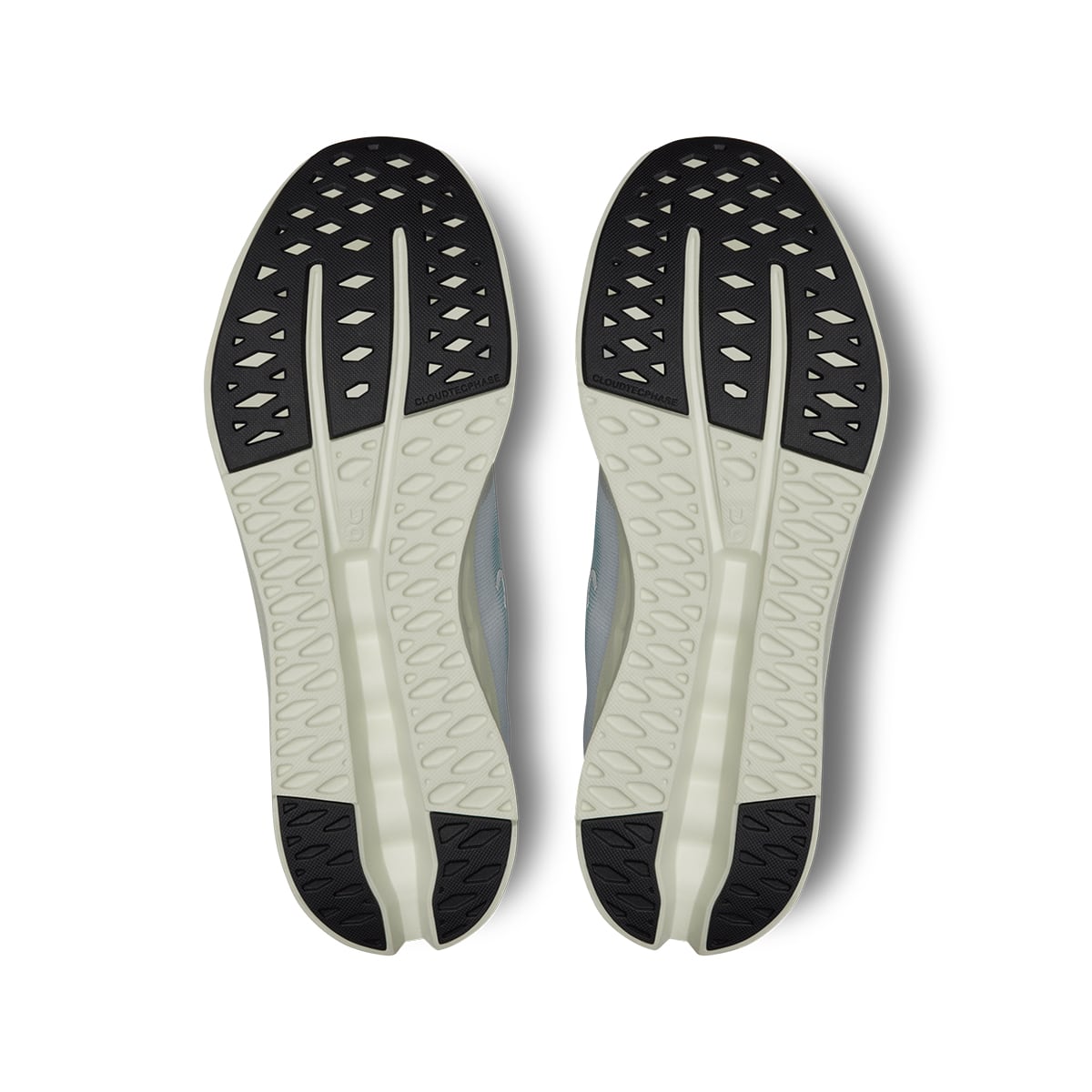 Soles of the On Cloudsurfer 7 Mineral-Aloe men’s running shoes #color_mineral-aloe