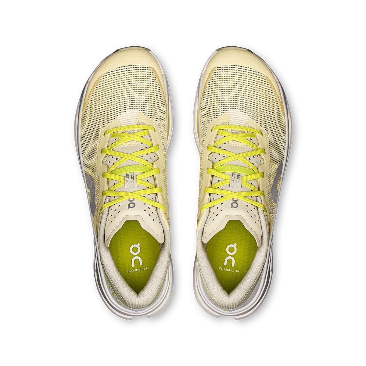 Top view of the On Running Cloudultra 3 Pelican-White men’s running shoes #color_pelican-white