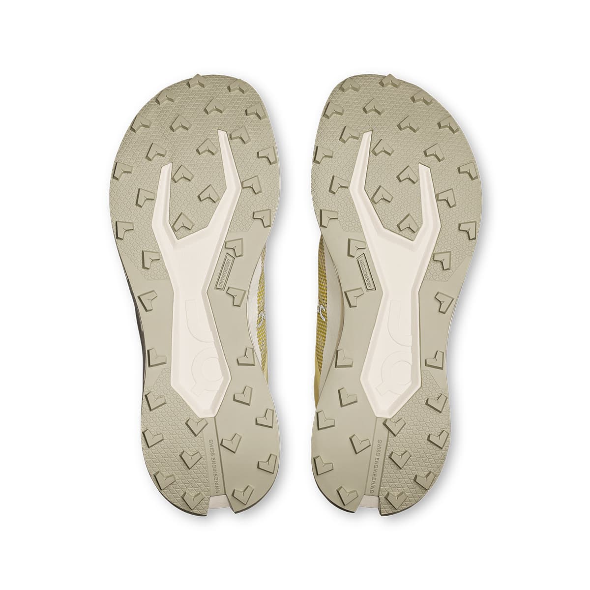 Soles of the On Running Cloudultra 3 Pelican-White men’s running shoes #color_pelican-white