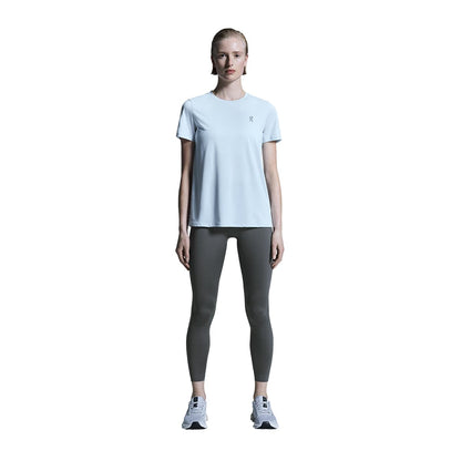 Woman wearing the On Core T Colour Arctic 