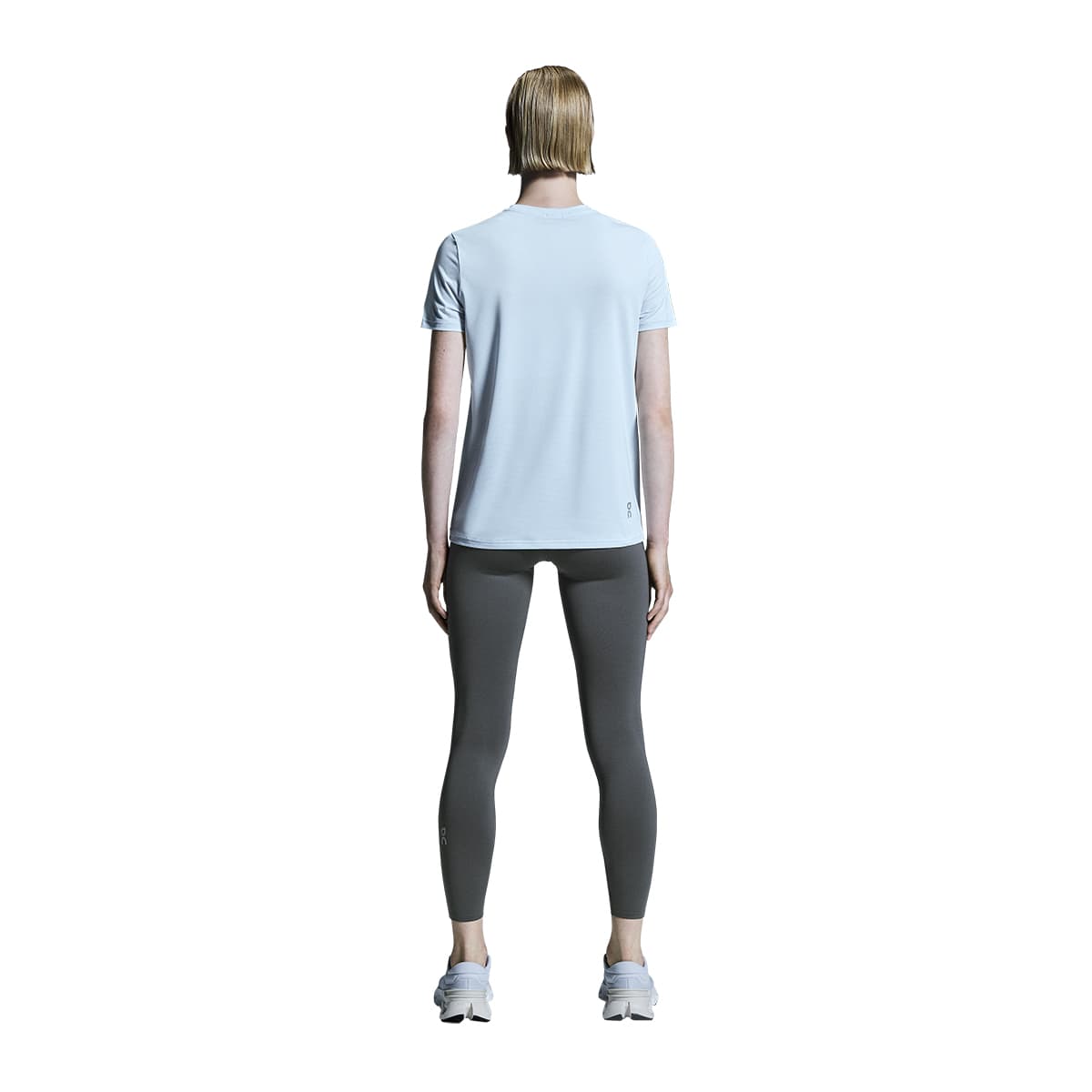 Woman wearing the On Core T Colour Arctic - Back View #color_arctic