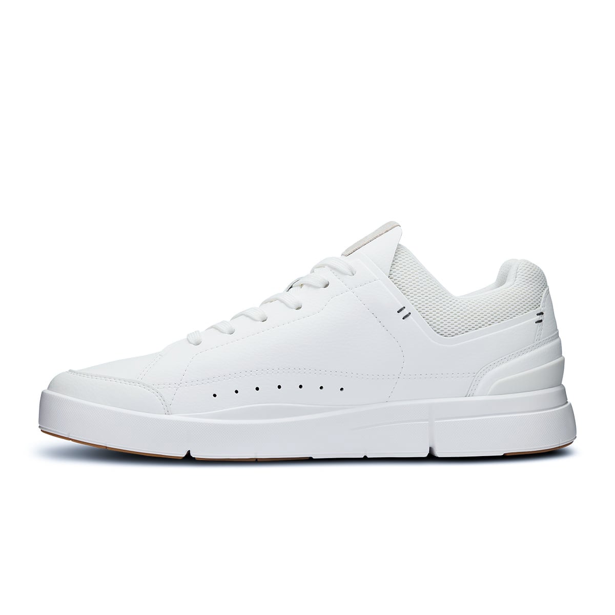 Back view of the On The Roger Centre Court White-Gum men’s running shoe #color_white-gum